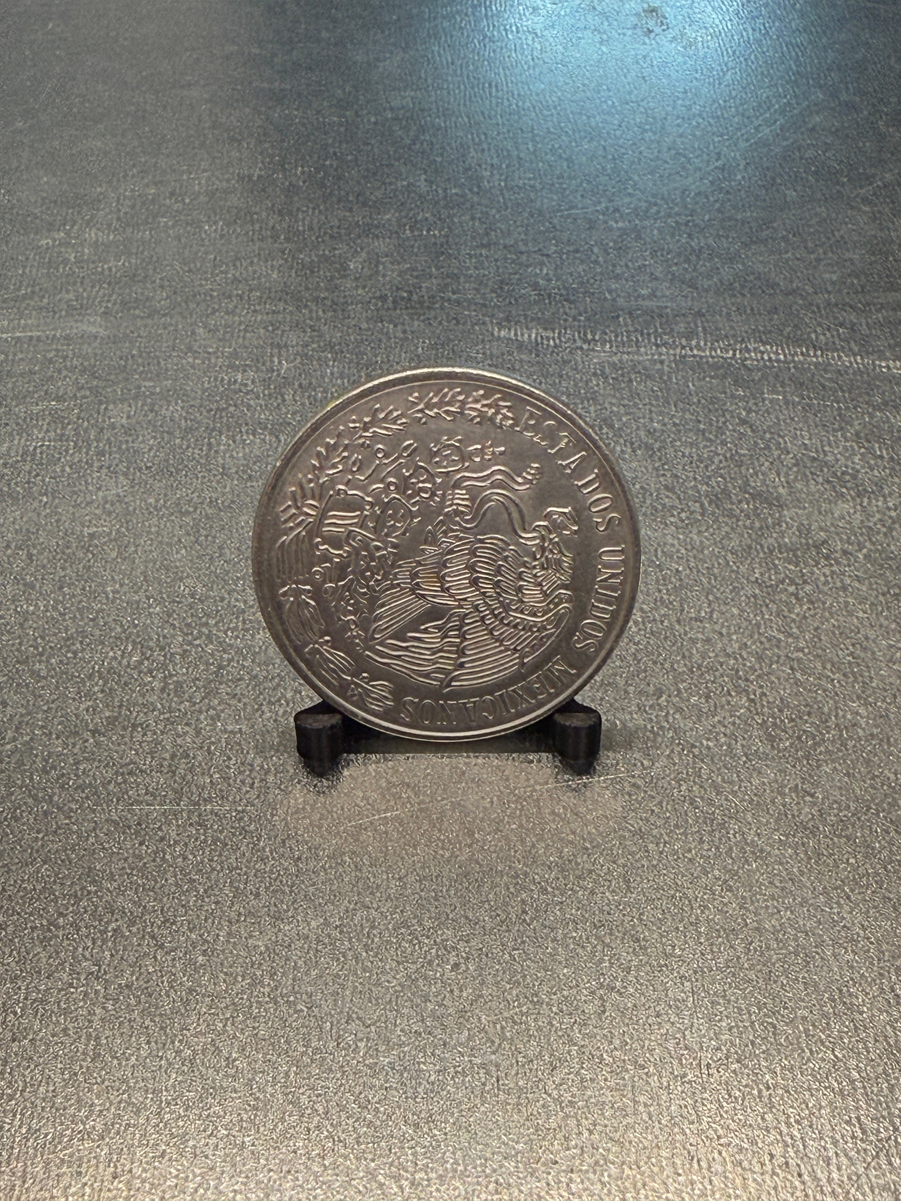 Coin Display Stands — Set of 10 for 1 oz & 5 oz Rounds
